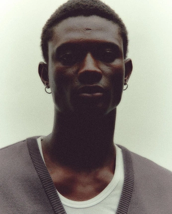 A cover of "portraiture" cluster. The owner is keepmore. The cluster consists of 2 elements.