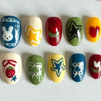 A cover of "Nails" cluster. The owner is lindtlindaa23. The cluster consists of 26 elements.