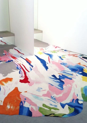 A cover of "WHITE HOLST" cluster. The owner is yurapo. The cluster consists of 46 elements.