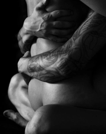 A cover of "Love & Lust" cluster. The owner is averydaman. The cluster consists of 22 elements.