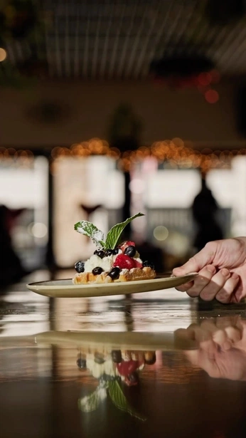 A cover of "Doubletree" cluster. The owner is munteanumi. The cluster consists of 75 elements.