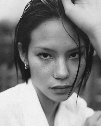 A cover of "Faces" cluster. The owner is daanny. The cluster consists of 13 elements.