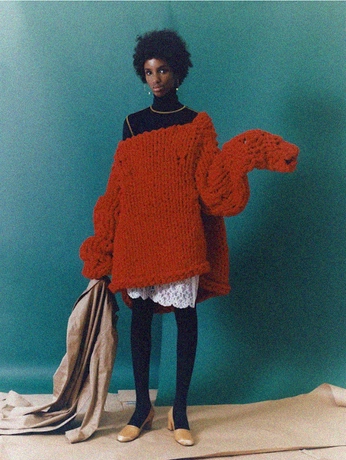 A cover of "Styling" cluster. The owner is thepixiecreative. The cluster consists of 17 elements.