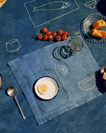 A cover of "FOOD" cluster. The owner is ngnoatto. The cluster consists of 43 elements.