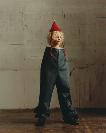 A cover of "future" cluster. The owner is aleyaley. The cluster consists of 16 elements.