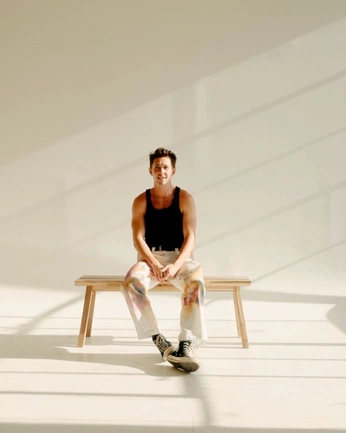 A cover of "Shots" cluster. The owner is apolloabhaile. The cluster consists of 43 elements.