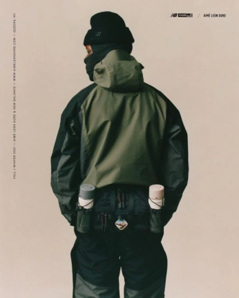 A cover of "Functional Fashion" cluster. The owner is danielvzyl. The cluster consists of 4 elements.