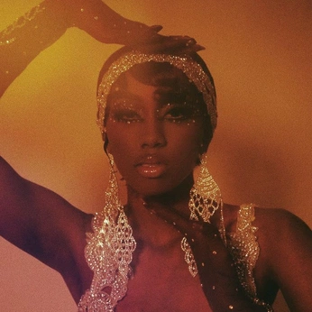 A cover of "ethereal" cluster. The owner is biamazzanti. The cluster consists of 6 elements.