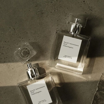 A cover of "objectz" cluster. The owner is zagmarri. The cluster consists of 4 elements.