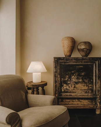 A cover of "Old accents" cluster. The owner is nicolecardoza. The cluster consists of 8 elements.