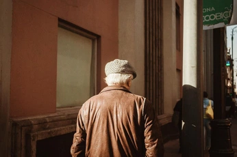 A cover of "Erinnerung" cluster. The owner is jojoschuetze. The cluster consists of 1 element.