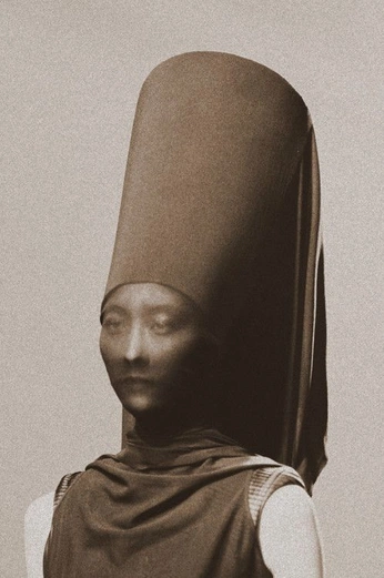 A cover of "people" cluster. The owner is cyb3rbr4t. The cluster consists of 5 elements.