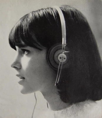 A cover of "concept #100" cluster. The owner is metaphcre. The cluster consists of 39 elements.