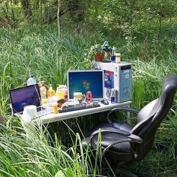 A cover of "Working vacation" cluster. The owner is greenpochita. The cluster consists of 14 elements.