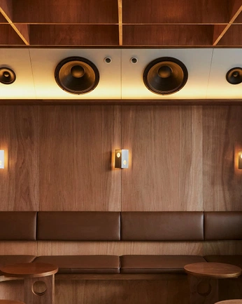 A cover of "Interior" cluster. The owner is aimaris. The cluster consists of 11 elements.