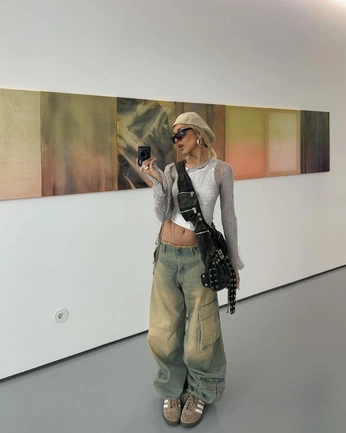 A cover of "Y2k" cluster. The owner is racrac. The cluster consists of 25 elements.