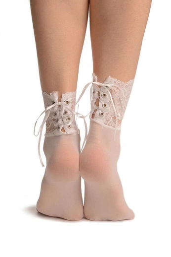 A cover of "Socks" cluster. The owner is chrltt. The cluster consists of 2 elements.