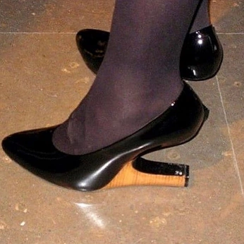 A cover of "shoes" cluster. The owner is newatlas. The cluster consists of 4 elements.