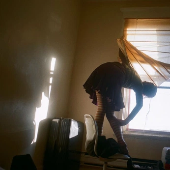 A cover of "Photography Moodboard" cluster. The owner is nn4nk1. The cluster consists of 170 elements.