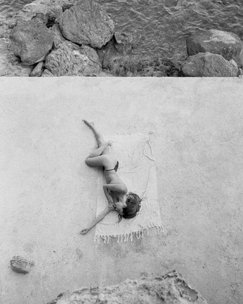 A cover of "Photos" cluster. The owner is marciabrocq. The cluster consists of 2 elements.