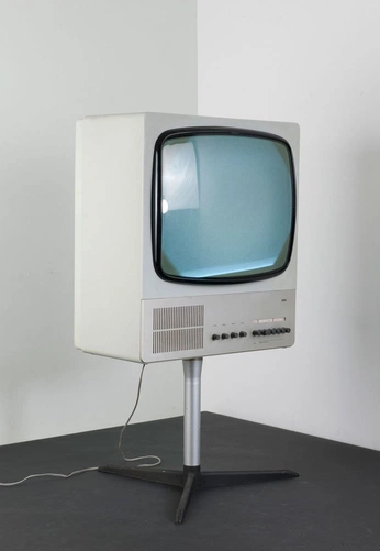 A cover of "ID: AV Gear" cluster. The owner is jmc. The cluster consists of 26 elements.