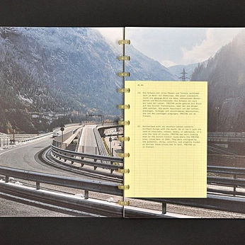 A cover of "Editorial" cluster. The owner is areajack. The cluster consists of 125 elements.