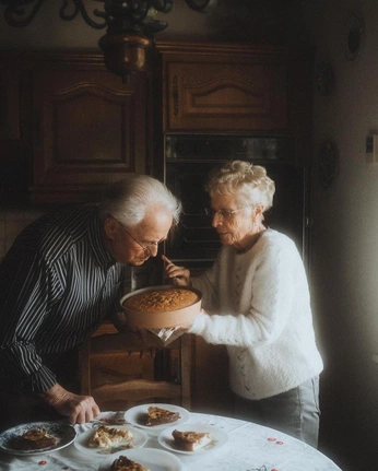 A cover of "in old age" cluster. The owner is adelineb. The cluster consists of 5 elements.