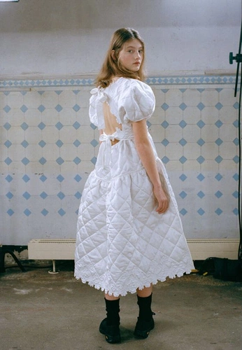 A cover of "DRESSED!" cluster. The owner is bigred. The cluster consists of 3 elements.