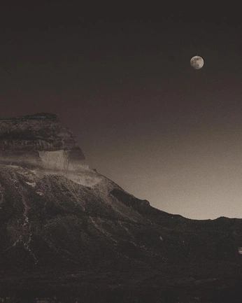 A cover of "ASTRO" cluster. The owner is betheovum. The cluster consists of 1 element.