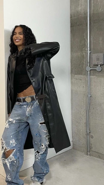 A cover of "The Closet" cluster. The owner is yaone. The cluster consists of 1 element.