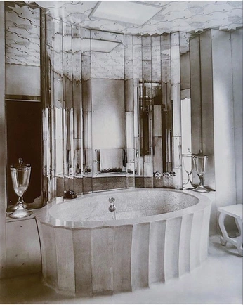 A cover of "DECO" cluster. The owner is louissampe. The cluster consists of 1 element.