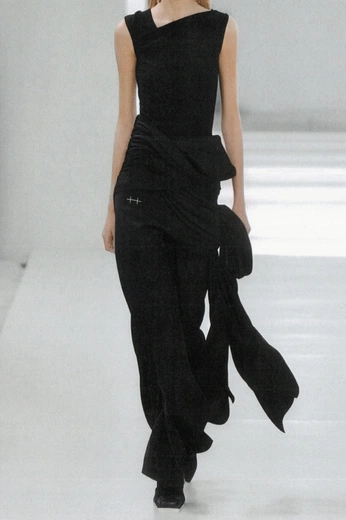 A cover of "best dressed" cluster. The owner is ephermania. The cluster consists of 35 elements.