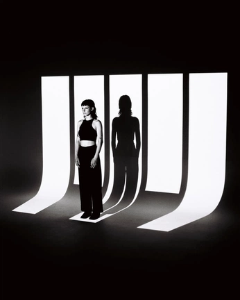 A cover of "fotografie" cluster. The owner is junemiddelhuis. The cluster consists of 32 elements.