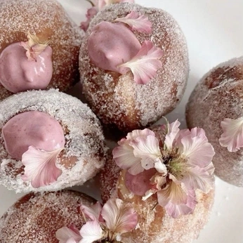 A cover of "foodie" cluster. The owner is emsc44. The cluster consists of 117 elements.