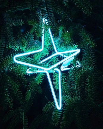 A cover of "Product Shots" cluster. The owner is malambert. The cluster consists of 266 elements.