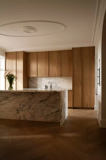 A cover of "SUMMERFIELD" cluster. The owner is akphillips367. The cluster consists of 11 elements.