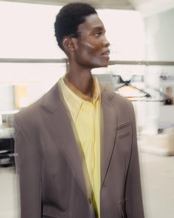 A cover of "COLOUR" cluster. The owner is lynncockburn. The cluster consists of 12 elements.