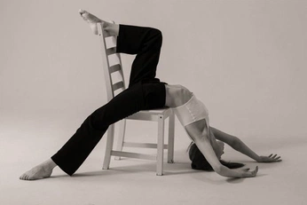 A cover of "poses" cluster. The owner is kindsoul. The cluster consists of 9 elements.