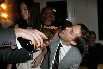 A cover of "1944" cluster. The owner is belladelrey. The cluster consists of 44 elements.