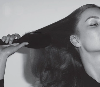 A cover of "Hair" cluster. The owner is alreem.5. The cluster consists of 2 elements.