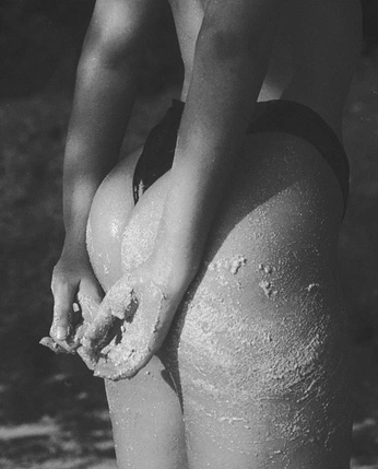 A cover of "Swim brand" cluster. The owner is noirfilmstudio. The cluster consists of 18 elements.