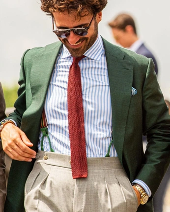 A cover of "net worth clothing" cluster. The owner is socialaddict. The cluster consists of 10 elements.