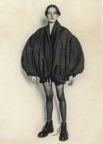 A cover of "archiving fashion" cluster. The owner is martnaspadoni. The cluster consists of 9 elements.