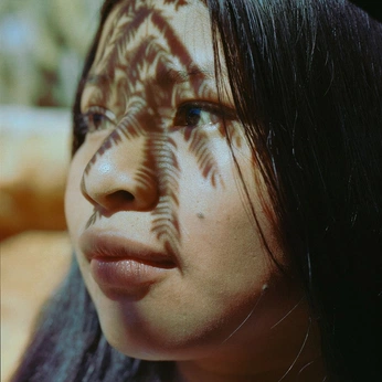 A cover of "Reflection" cluster. The owner is carolinewellborn. The cluster description is "We are all mirrors". The cluster consists of 107 elements.