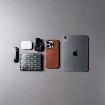 A cover of "EDC" cluster. The owner is tuxedocat900. The cluster consists of 10 elements.