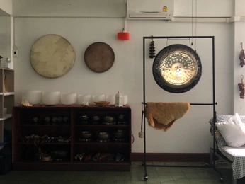 A cover of "Sound healing" cluster. The owner is sarahhwhite. The cluster consists of 20 elements.