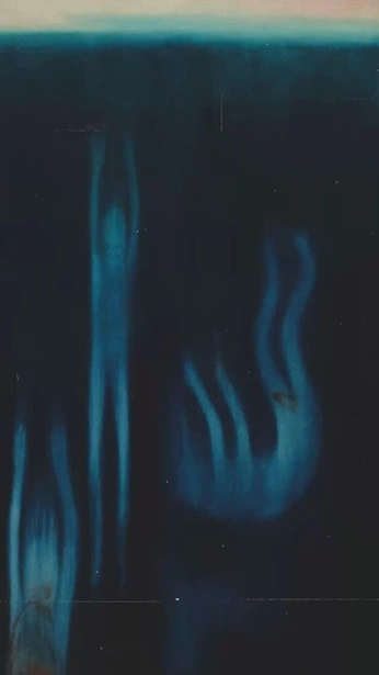 A cover of "ghosts" cluster. The owner is esmeawright. The cluster consists of 2 elements.