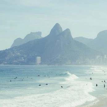 A cover of "🌞" cluster. The owner is samaramsouza. The cluster consists of 13 elements.