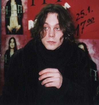 A cover of "HIM ★" cluster. The owner is solipstic.hum. The cluster consists of 19 elements.