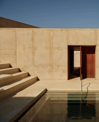 A cover of "Outdoor" cluster. The owner is lucaemilia. The cluster consists of 13 elements.